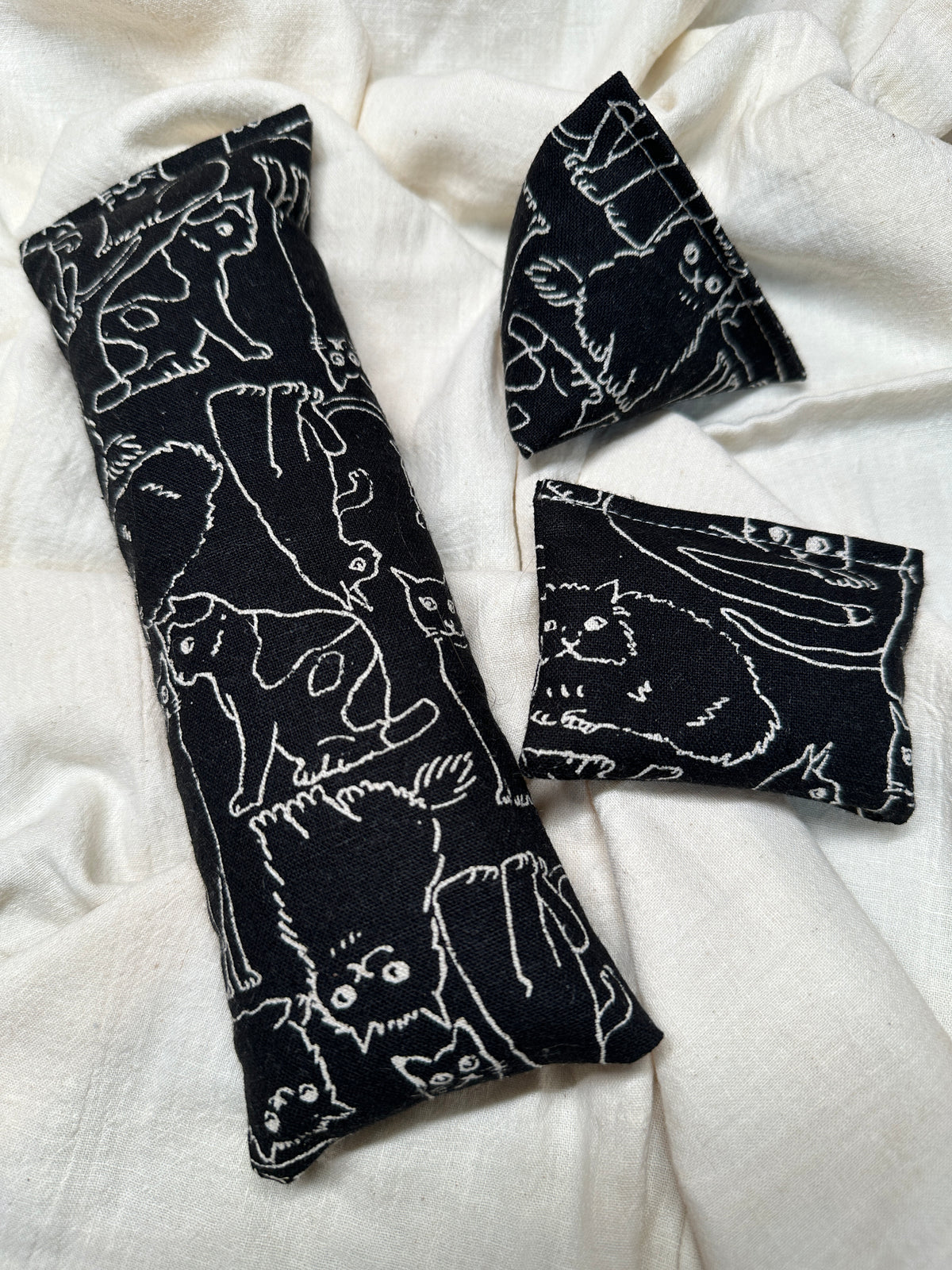 Black Sketch Cat Toys