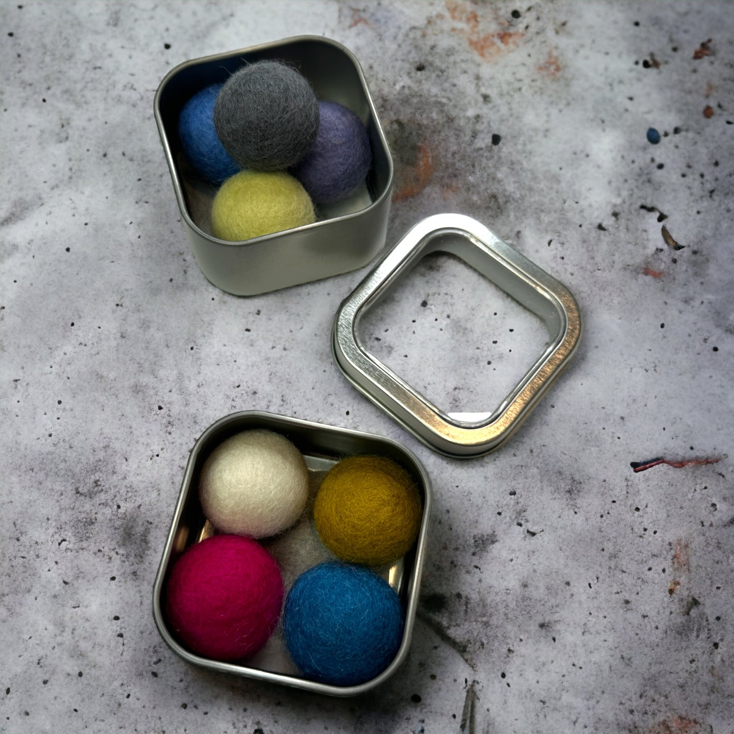 Catnip Wool Ball Tin