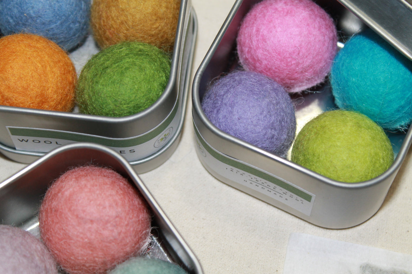 Catnip Wool Ball Tin